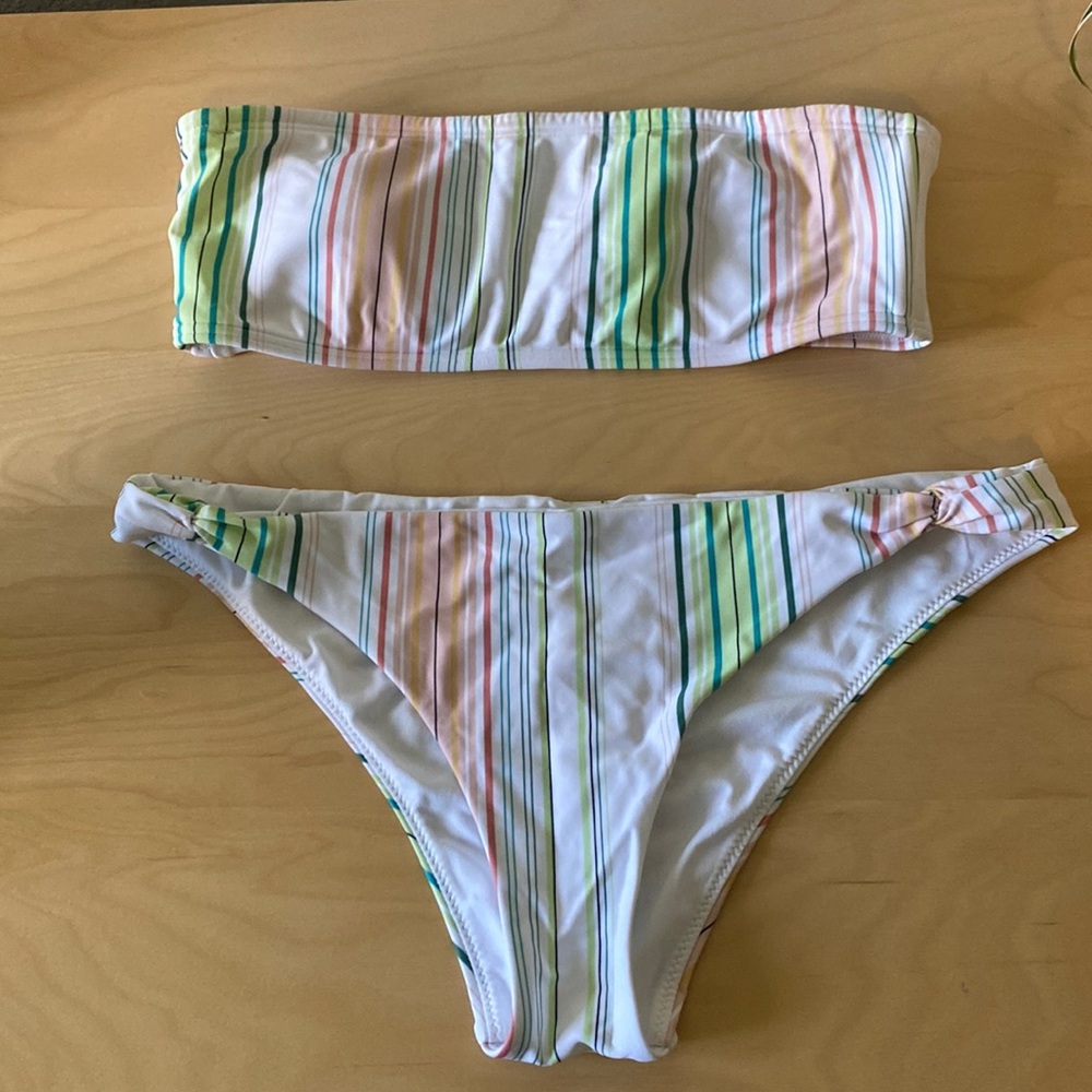 O’Neil strapless bikini